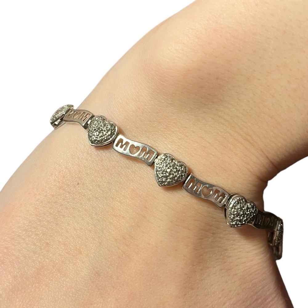 MOM Mother’s Day Sterling Silver Heart Bracelet ❤️